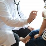 診察がスムーズに進む！患児が安心できる4つの方法