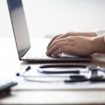 患者さんへの情報発信は、LINE公式アカウントサービスが効果的！