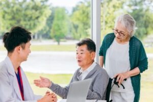 高齢患者さんとの信頼関係を築くために内科医ができること